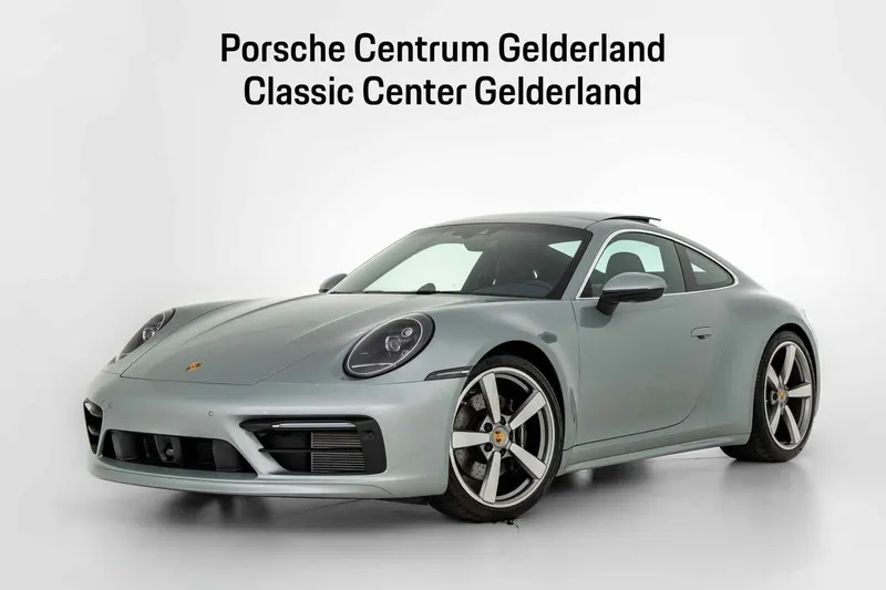 Porsche 911 (2021)