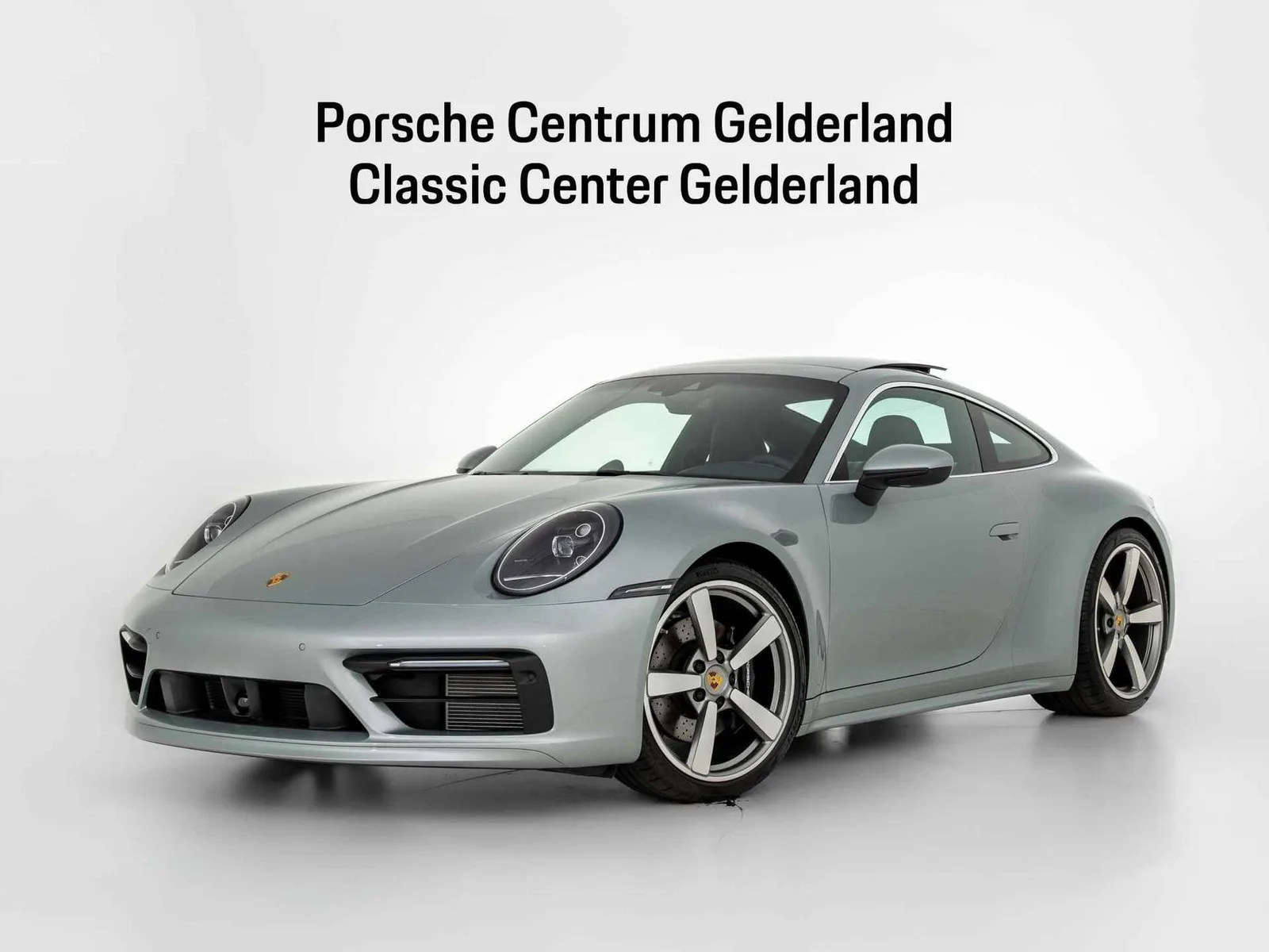 Porsche 911 (2021) — foto 1