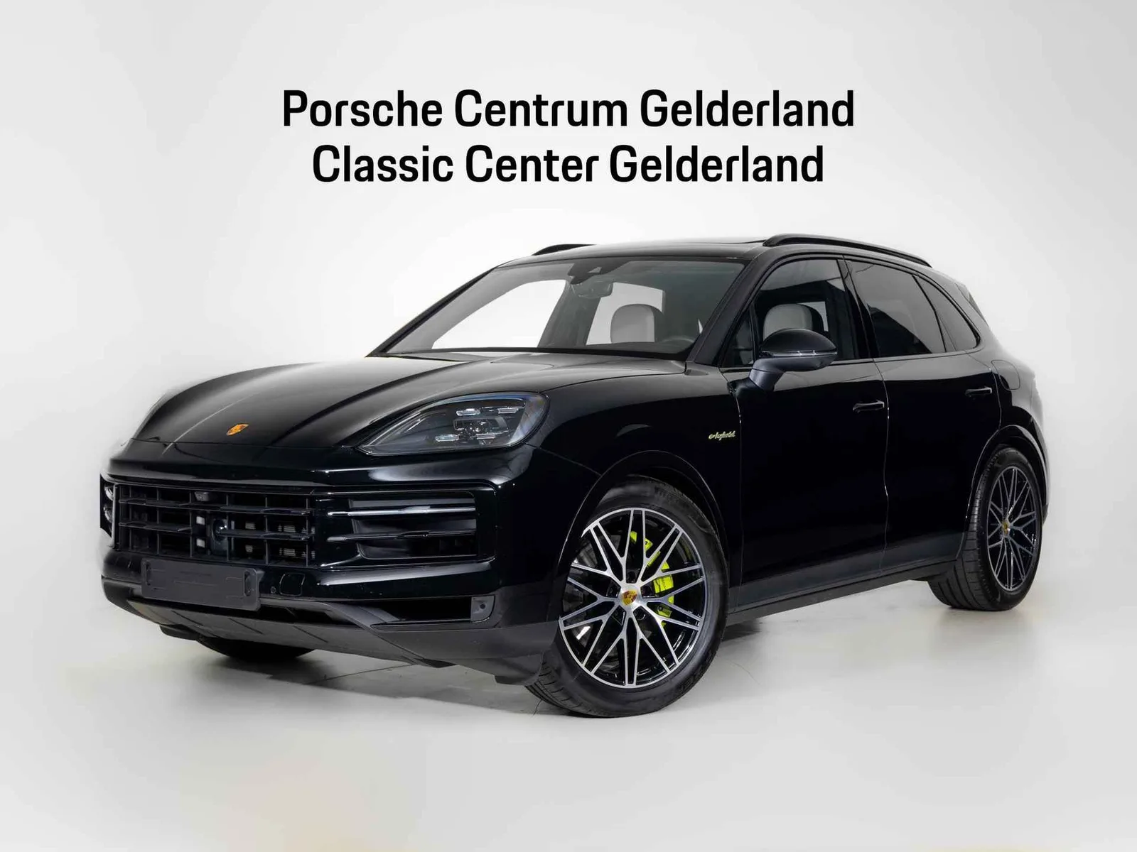 Porsche Cayenne (2023) — foto 1
