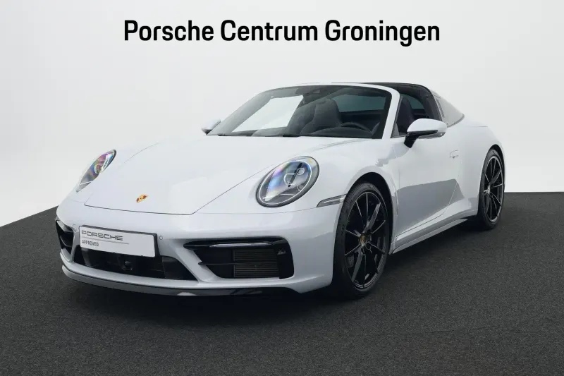 Porsche 911 (2024)