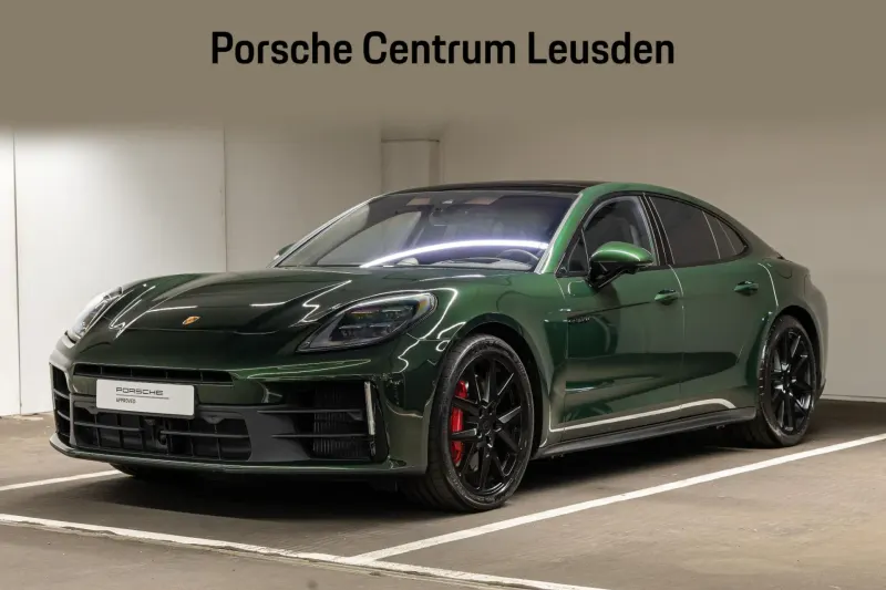 Porsche Panamera (2024)