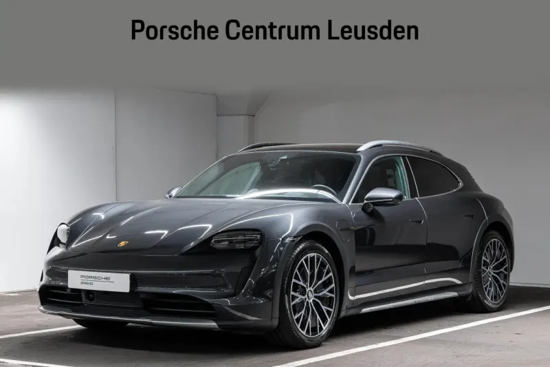 Porsche Taycan (2023)