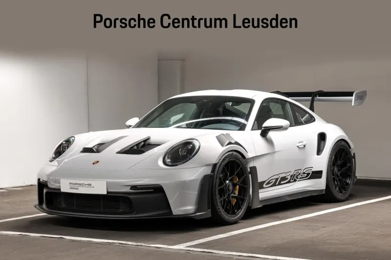 Porsche 911 (2023)