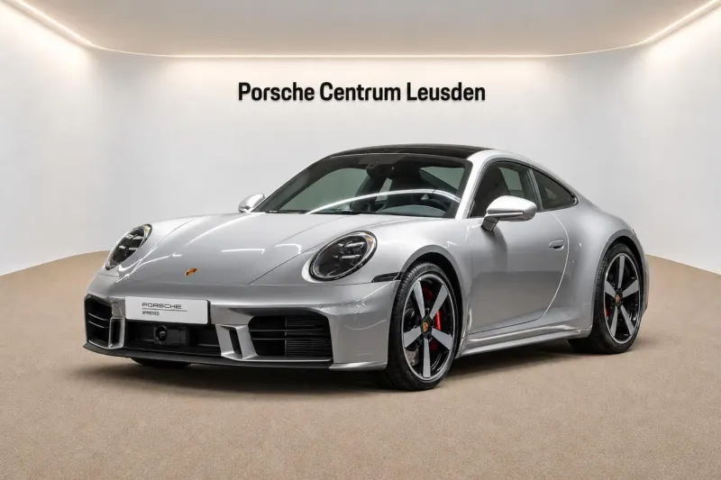 Porsche 911 (2025)