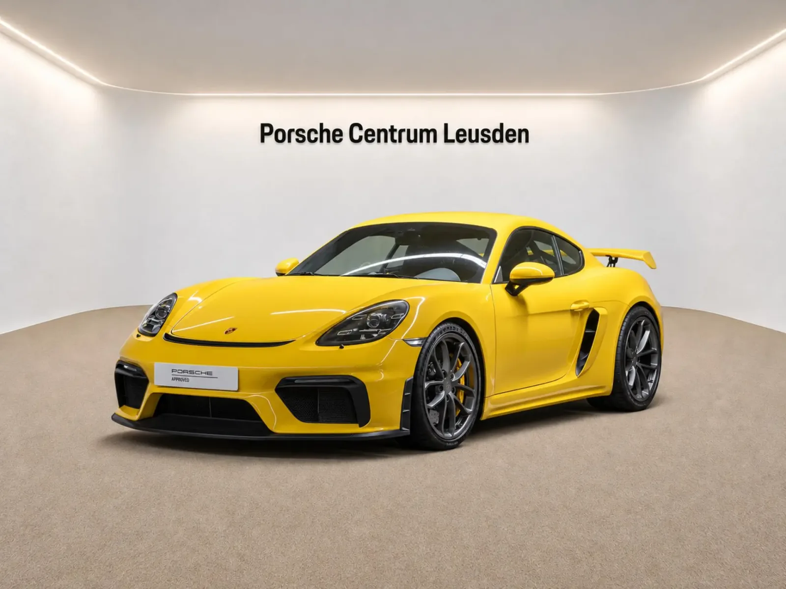 Porsche 718 GT4 (2020) — foto 1