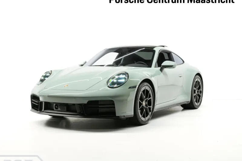 Porsche 911 (2025)
