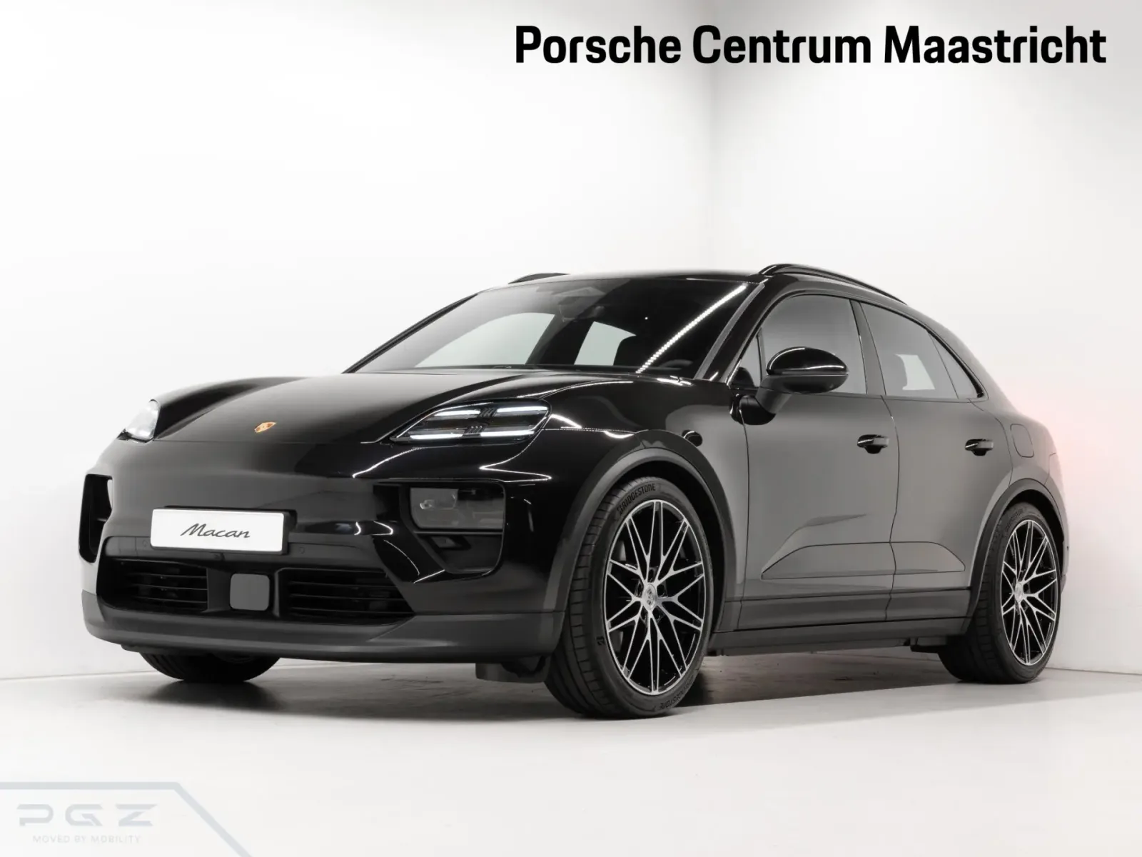 Porsche Macan (2025) — foto 1