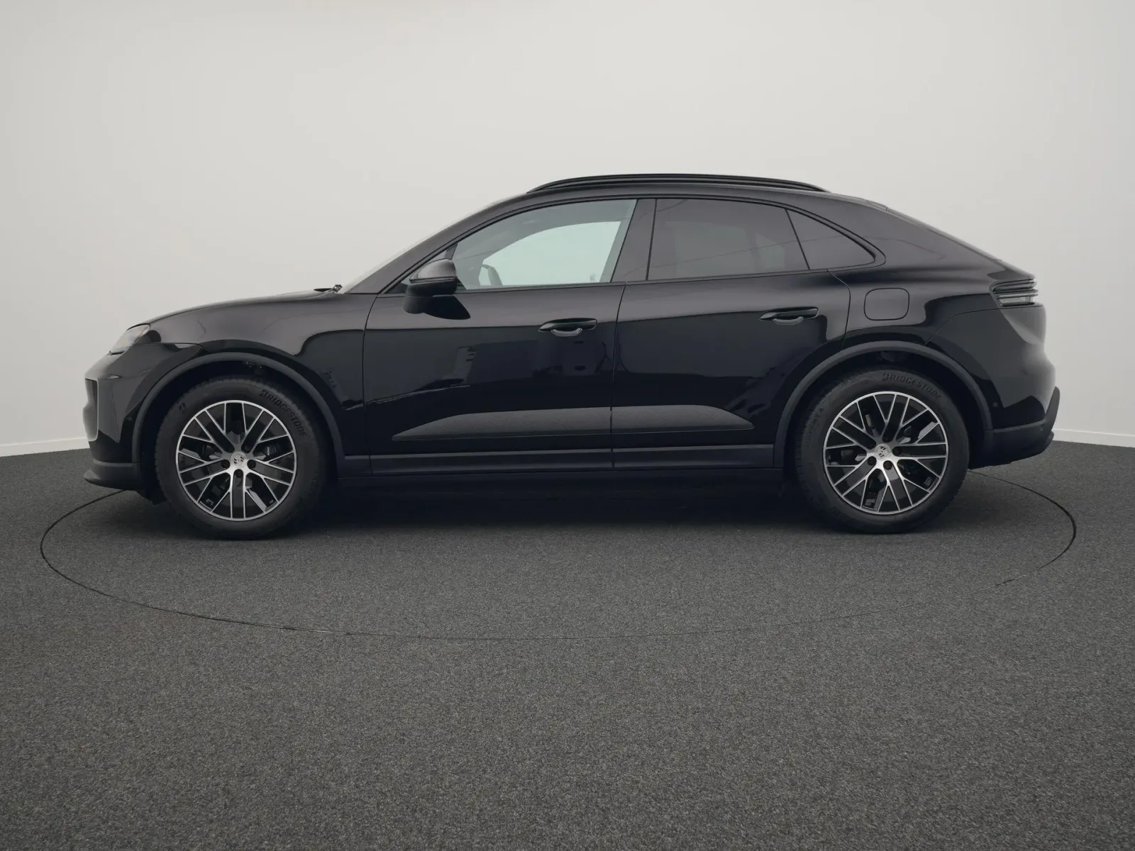 Porsche Macan (2026) — foto 1
