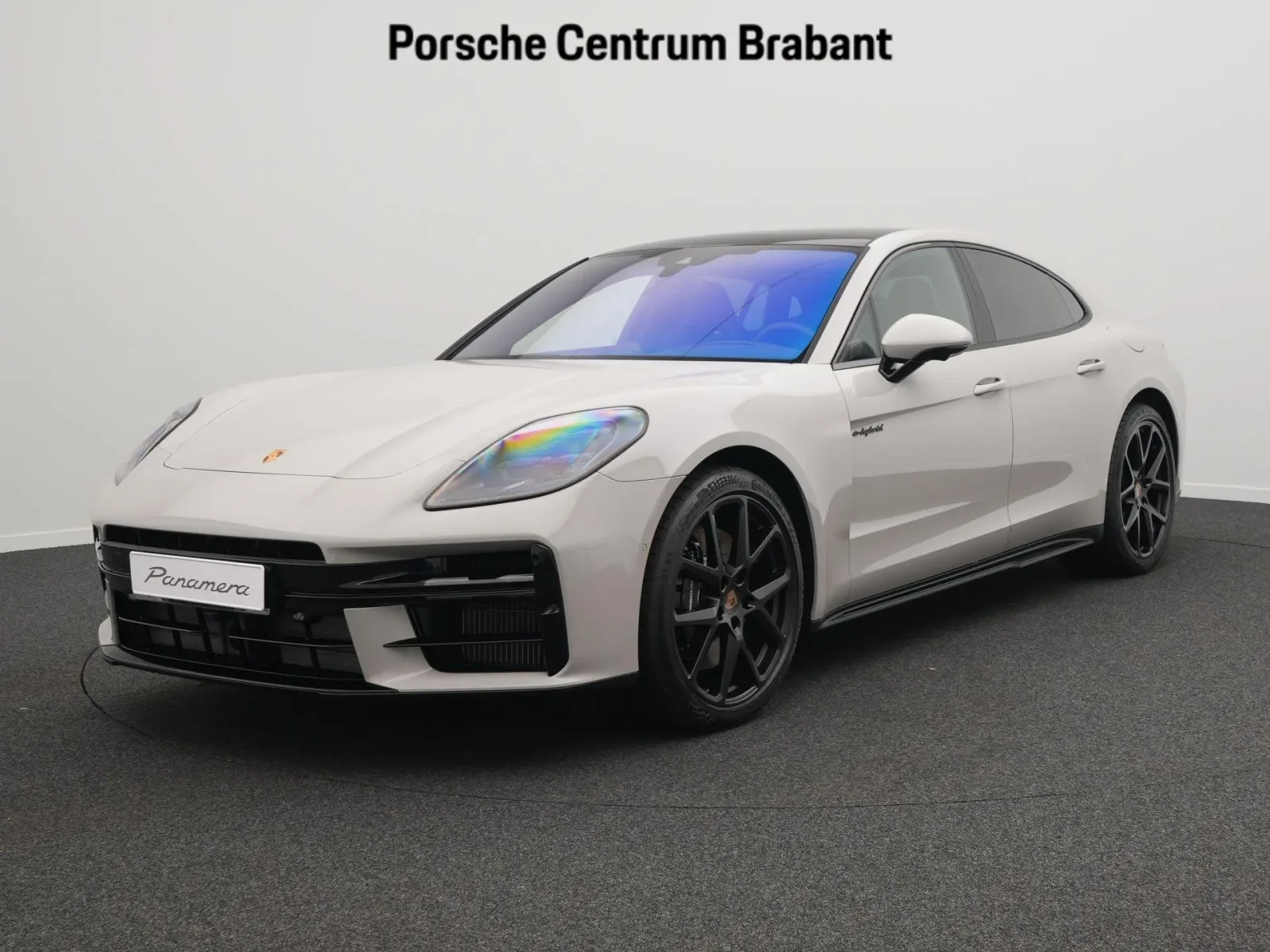 Porsche Panamera (2026) — foto 1