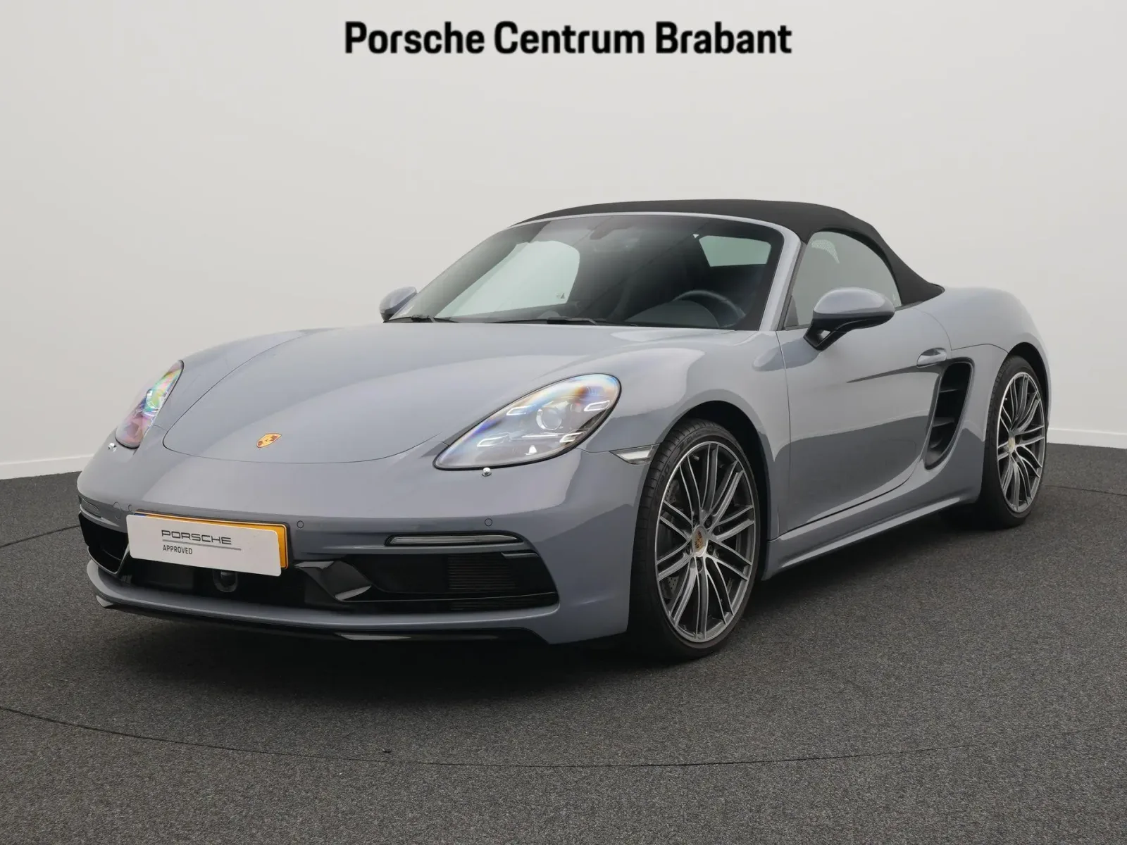 Porsche 718 (2024) — foto 1