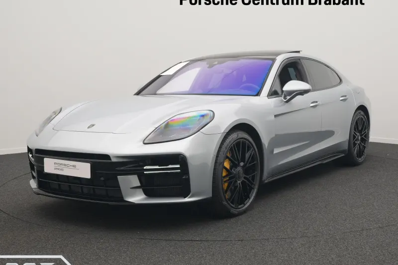 Porsche Panamera (2024)