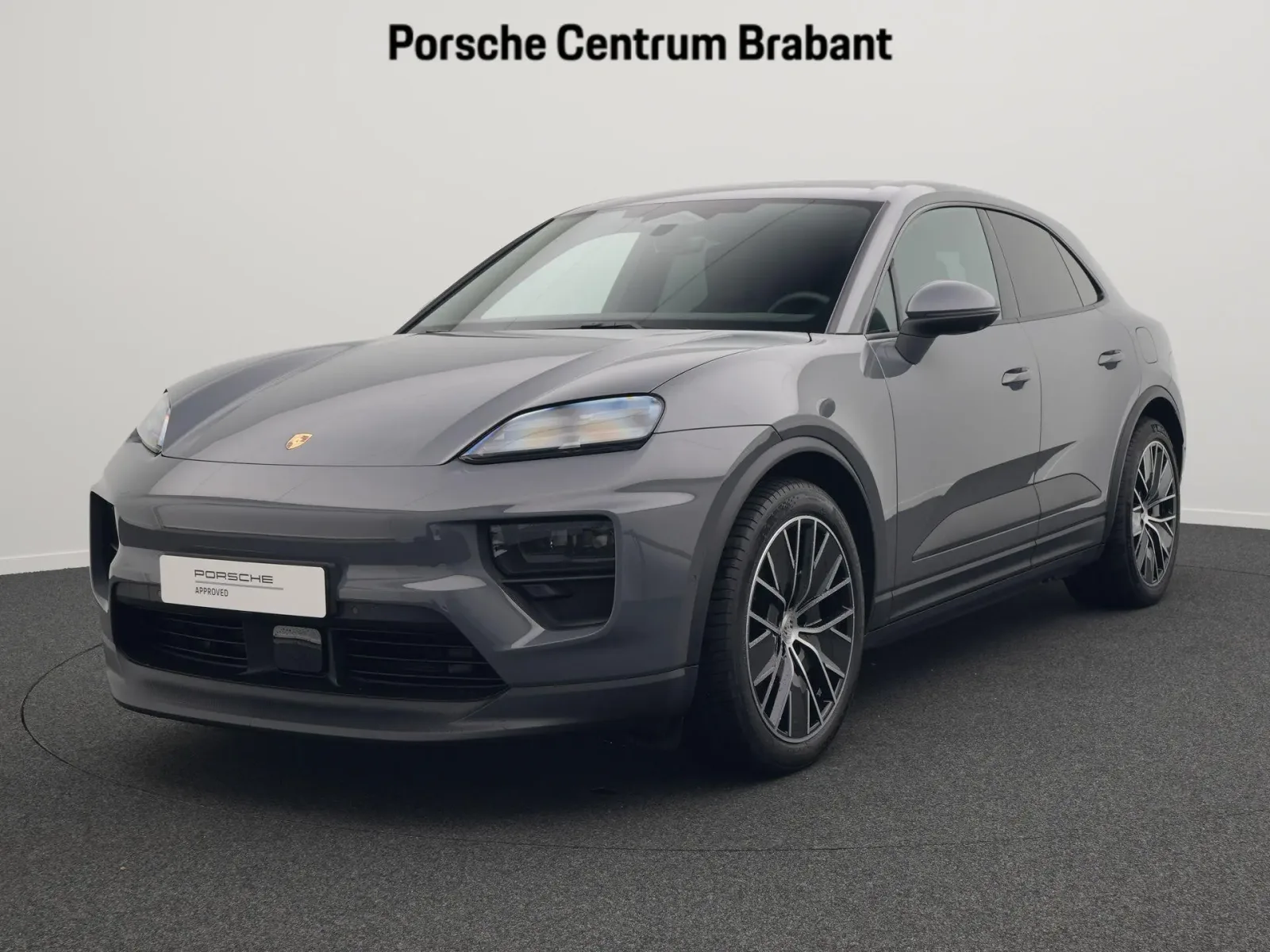 Porsche Macan (2025) — foto 1