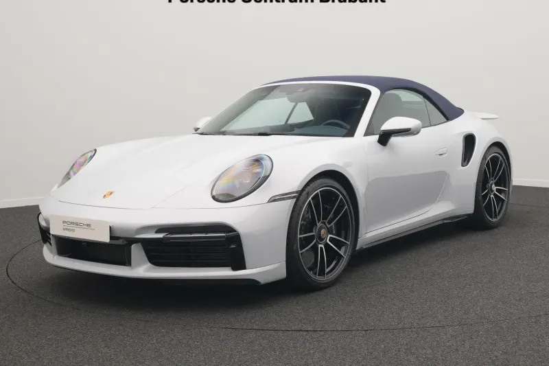 Porsche 911 (2023)