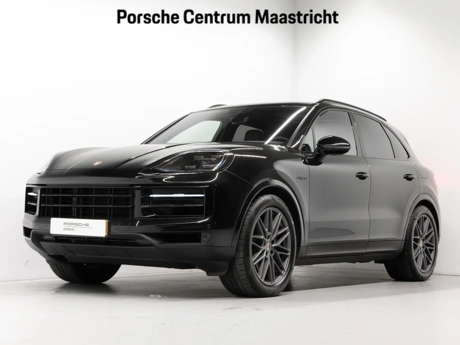 Porsche Cayenne (2023) — foto 1