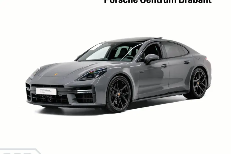 Porsche Panamera (2024)