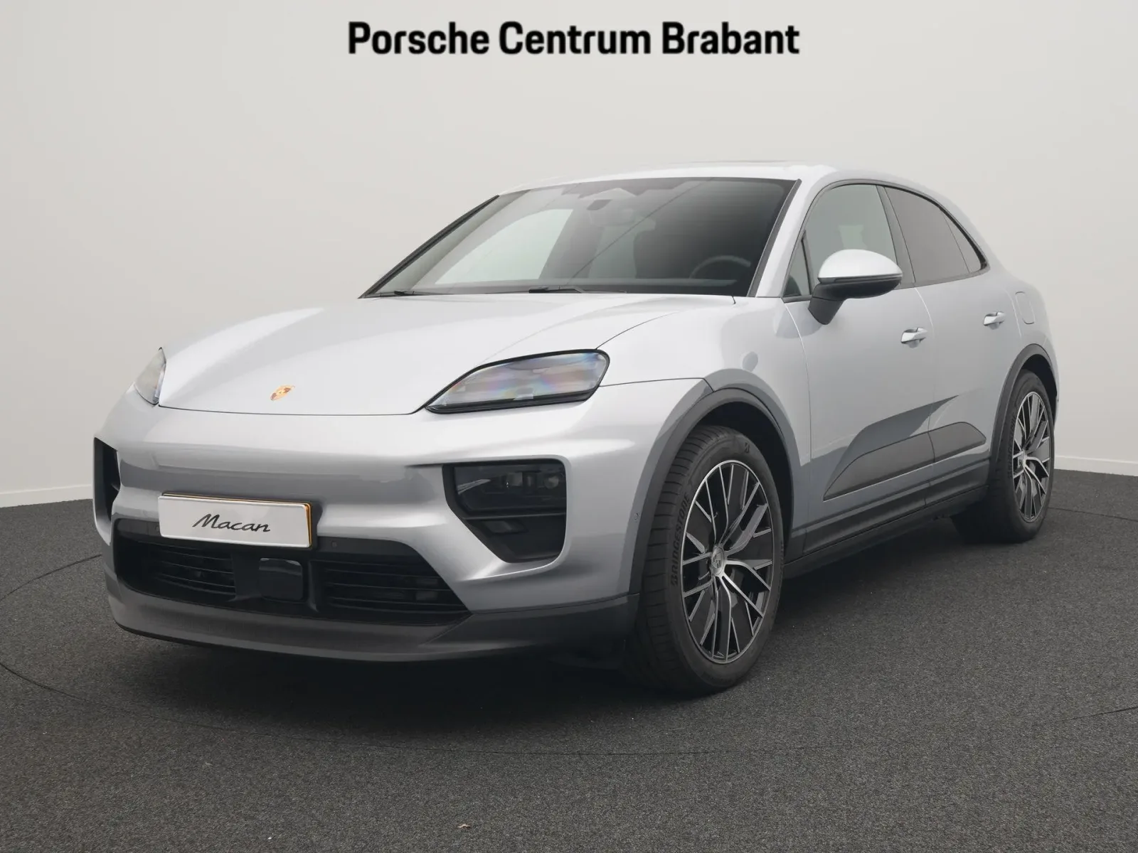Porsche Macan (2026) — foto 1