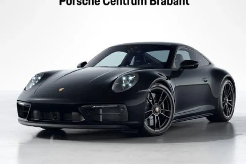 Porsche 911 (2024)