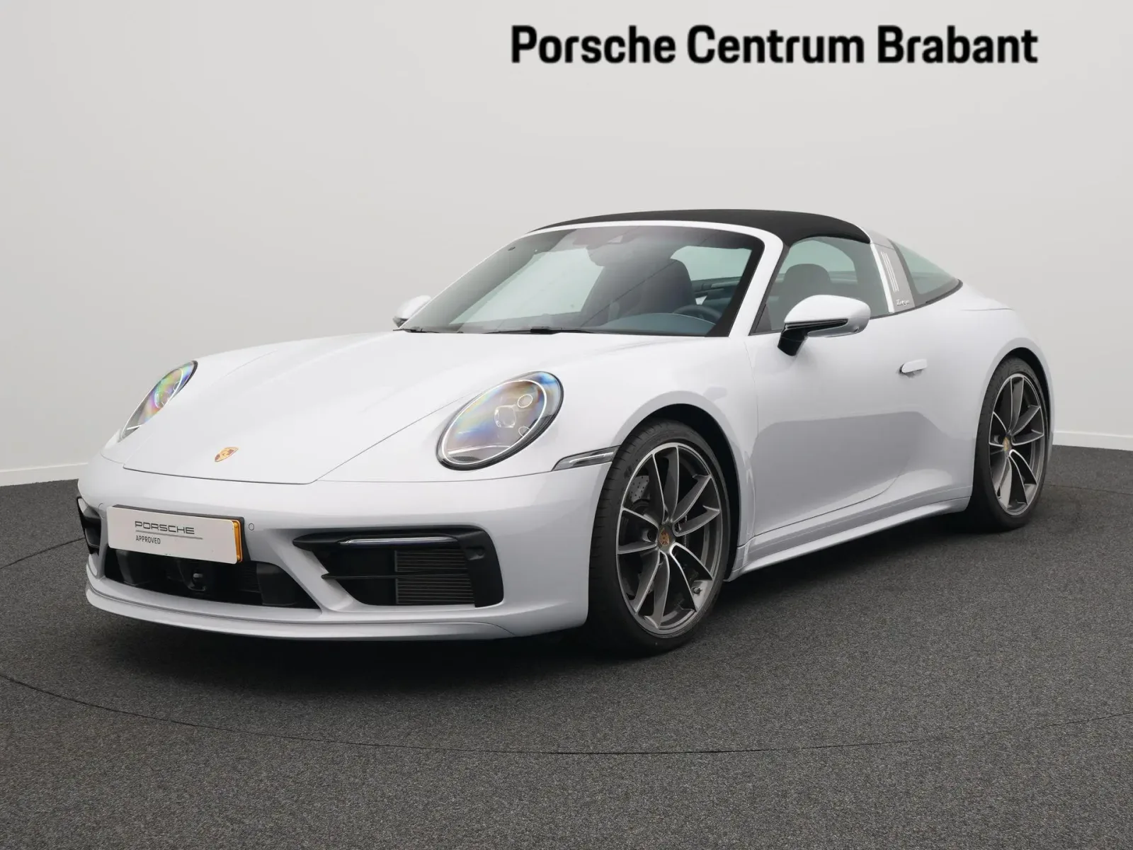 Porsche 911 (2024) — foto 1
