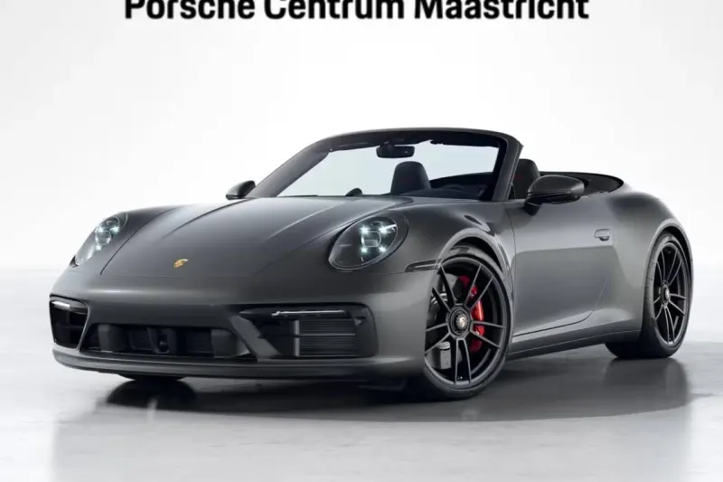 Porsche 911 (2023)