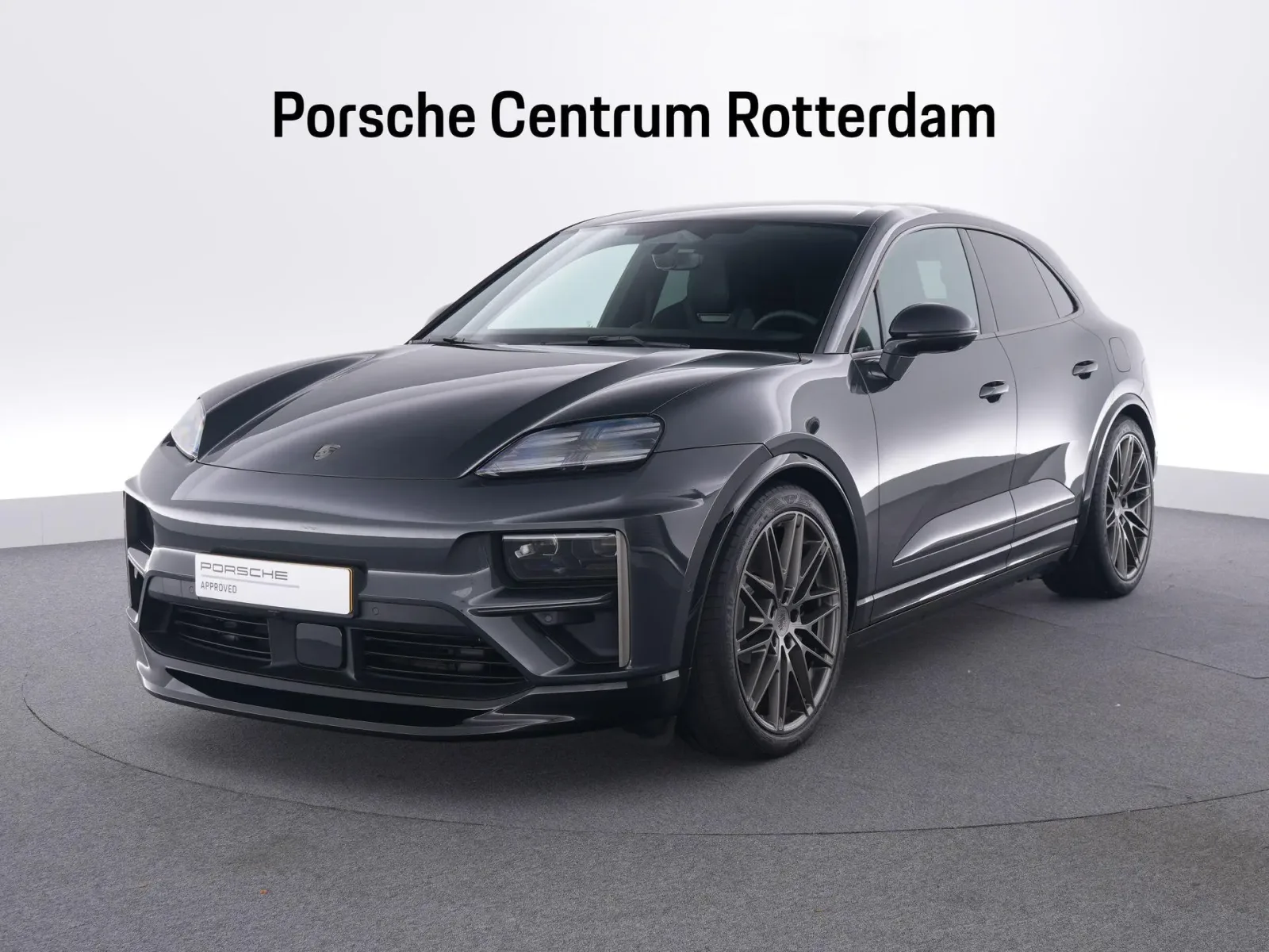 Porsche Macan (2025) — foto 1
