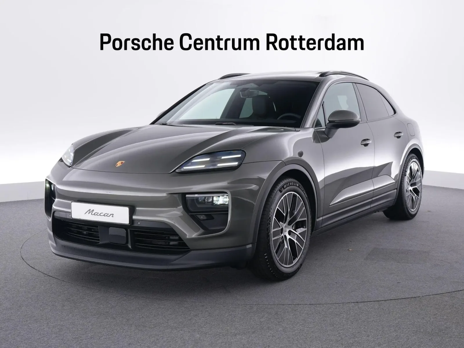 Porsche Macan (2026) — foto 1