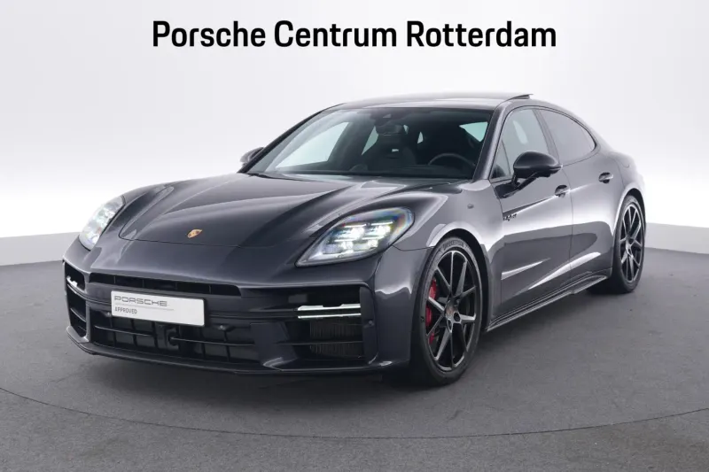 Porsche Panamera (2024)