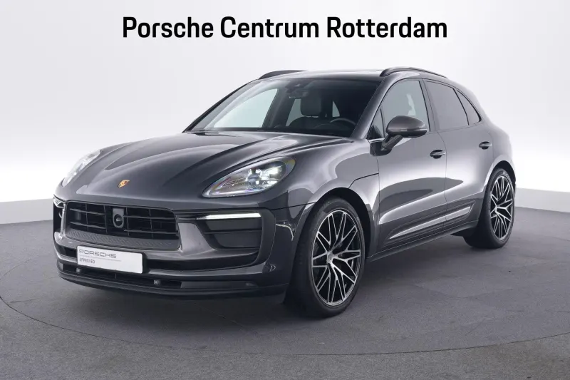 Porsche Macan (2022)