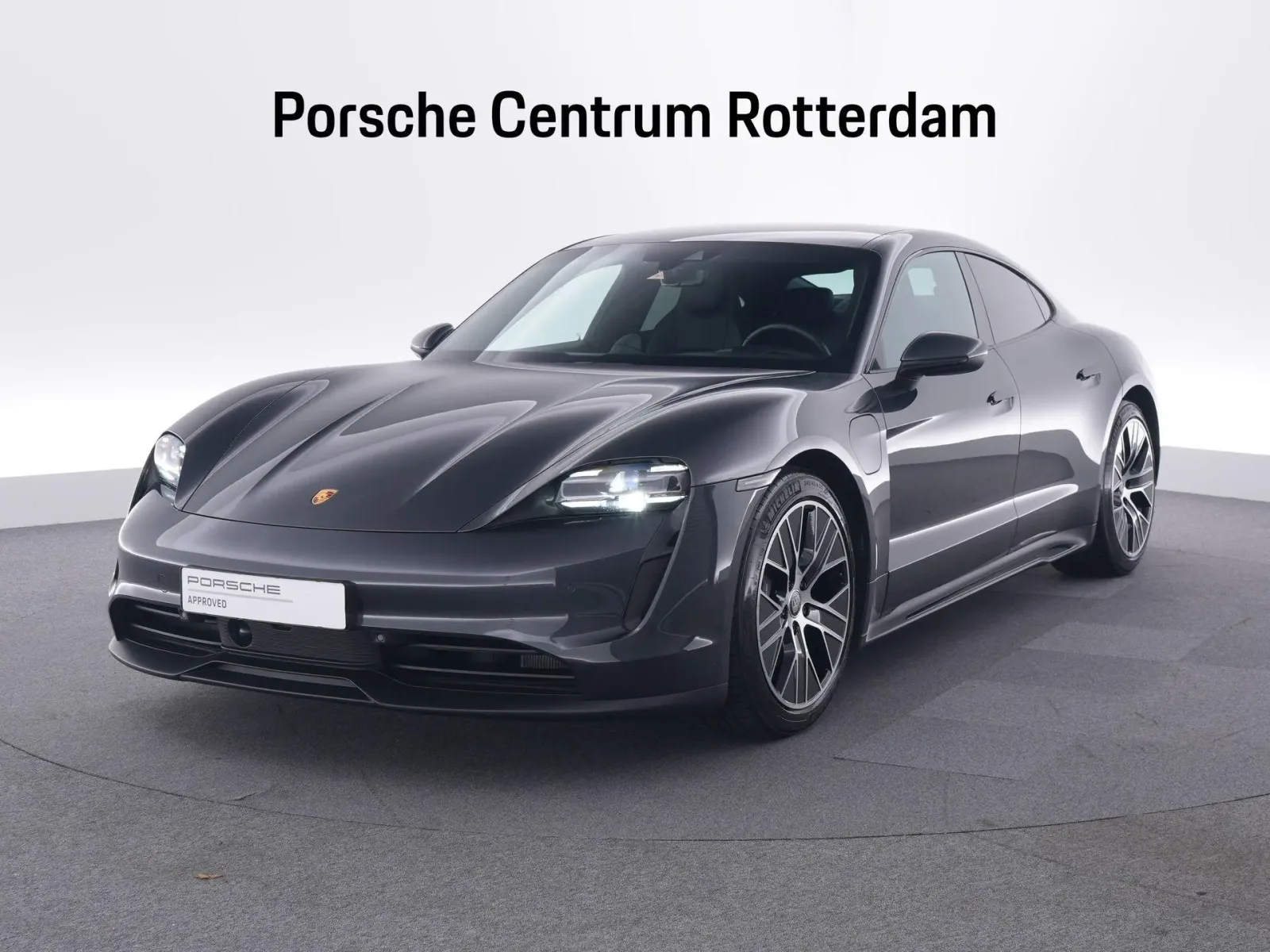 Porsche Taycan (2021) — foto 1
