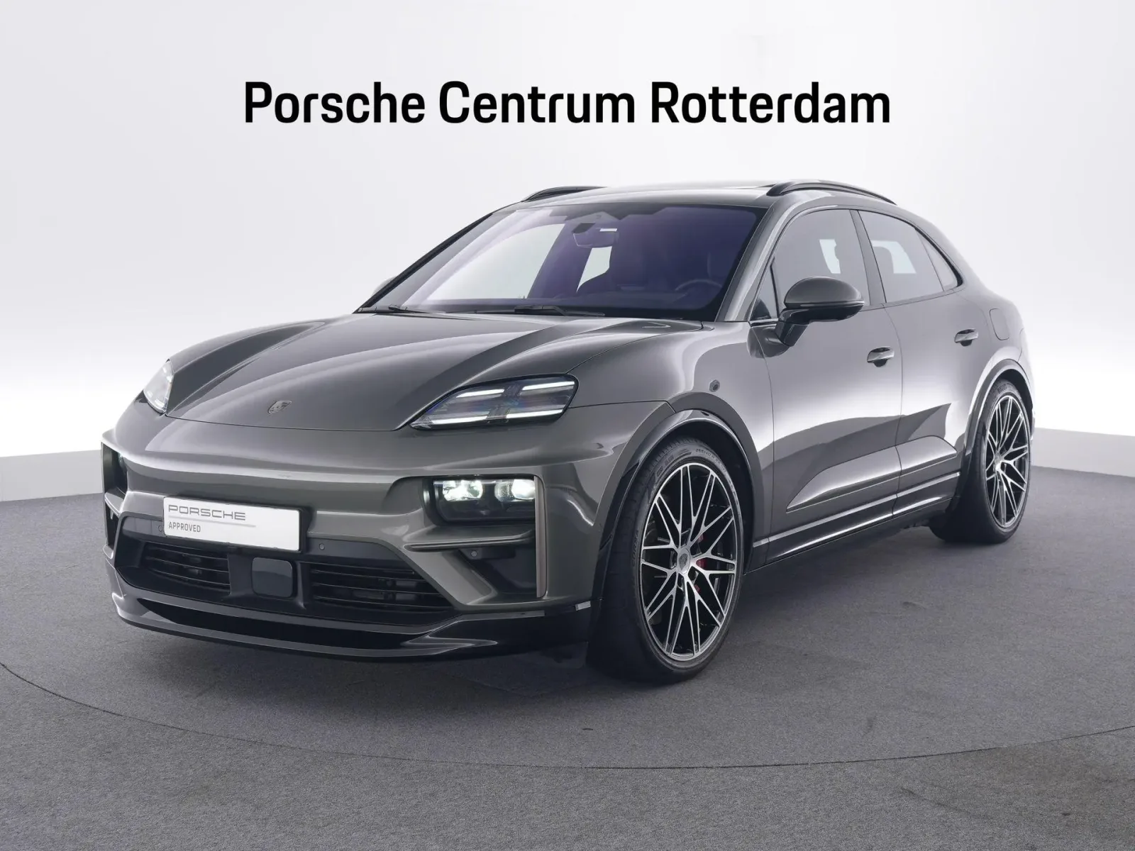 Porsche Macan (2024) — foto 1