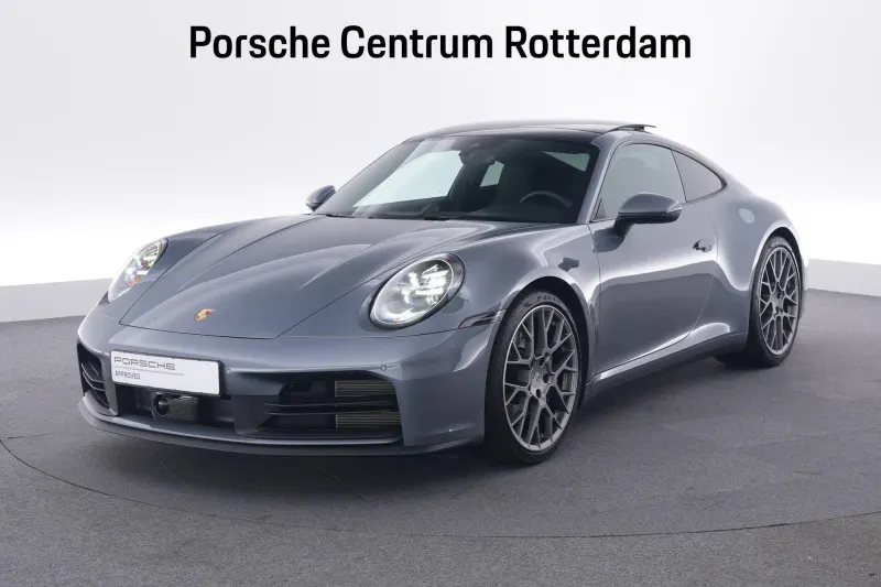 Porsche 911 (2025)
