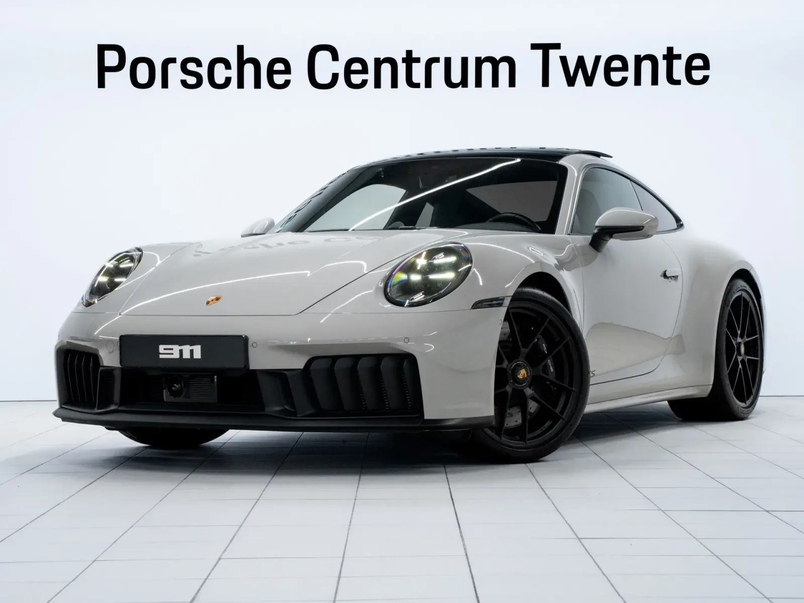 Porsche 911 (2024) — foto 1