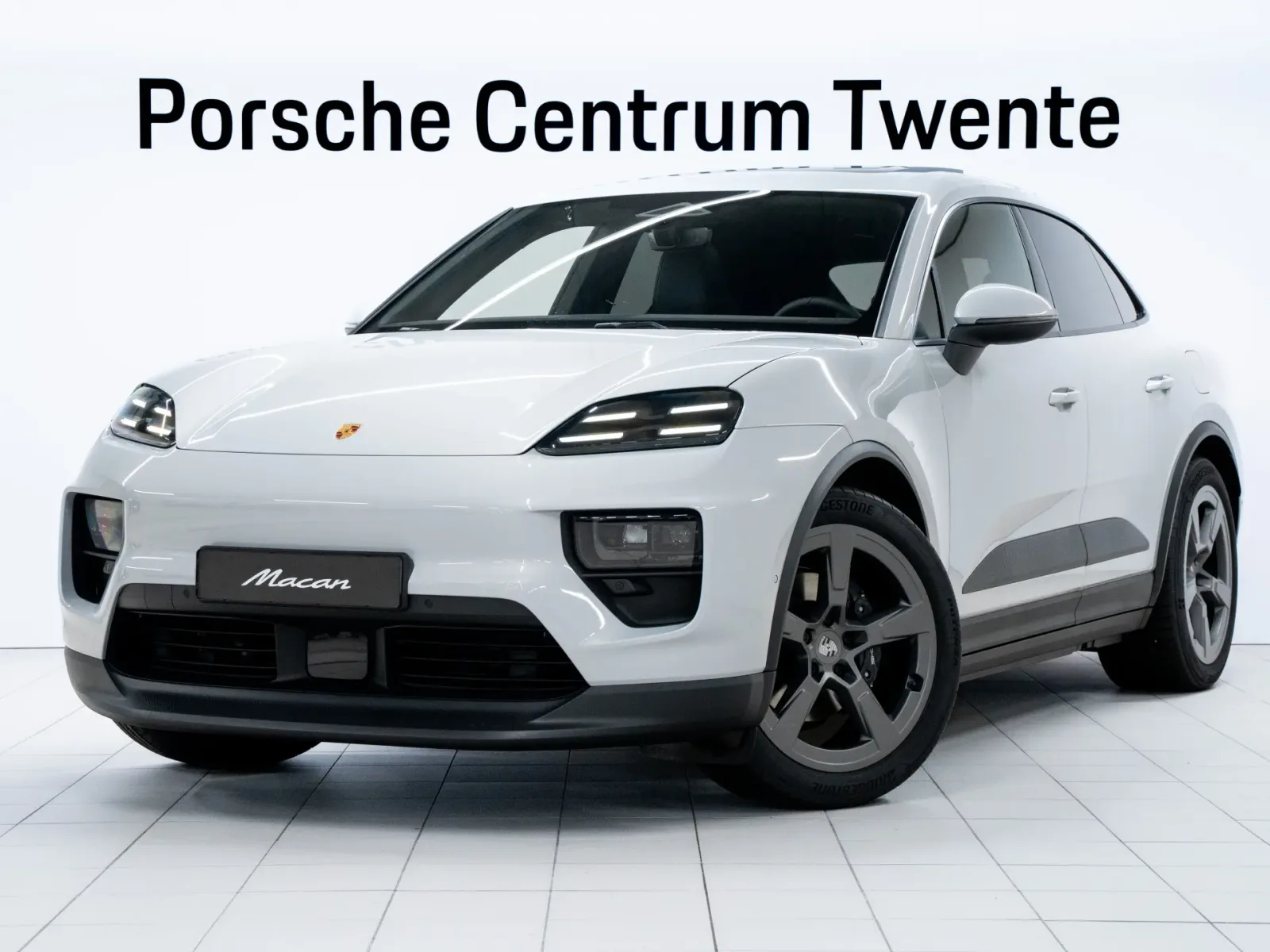 Porsche Macan (2026) — foto 1