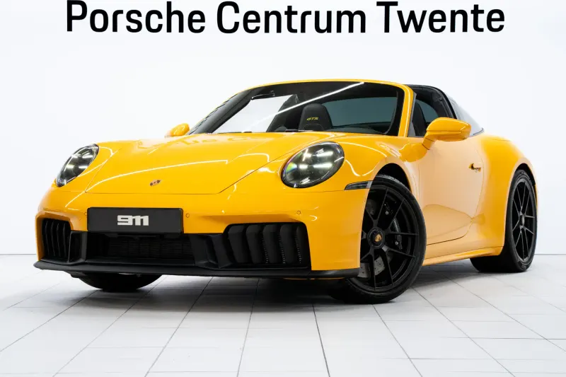 Porsche 911 (2025)