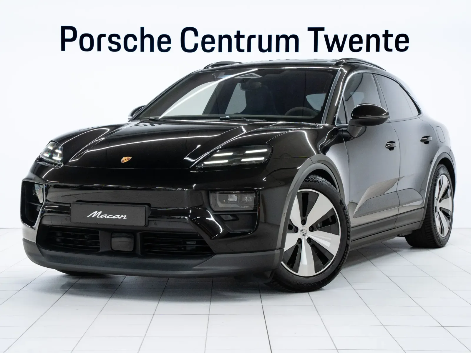 Porsche Macan (2024) — foto 1