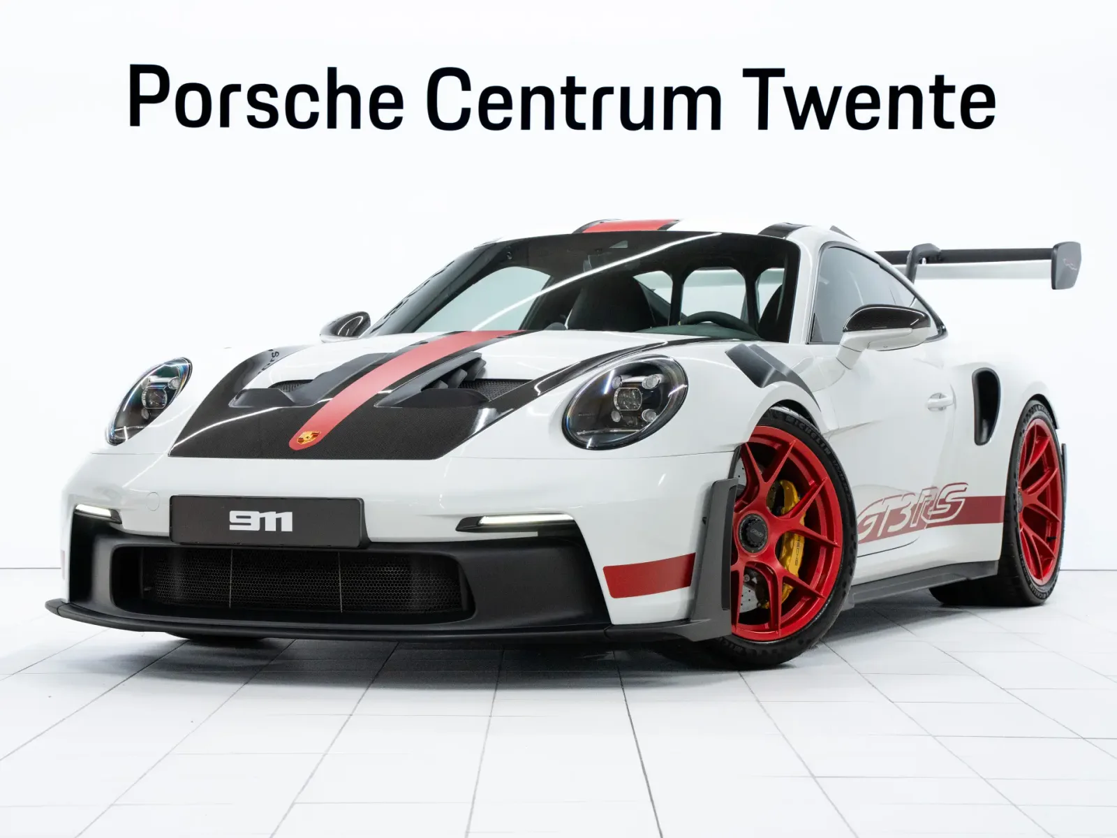 Porsche 911 (2024) — foto 1