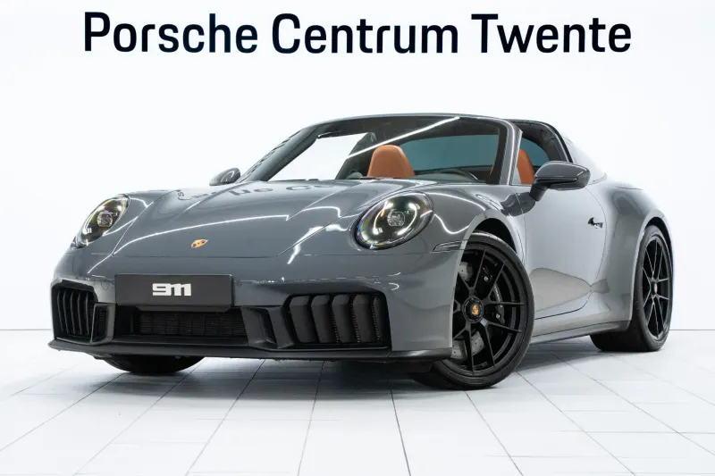 Porsche 911 (2025)