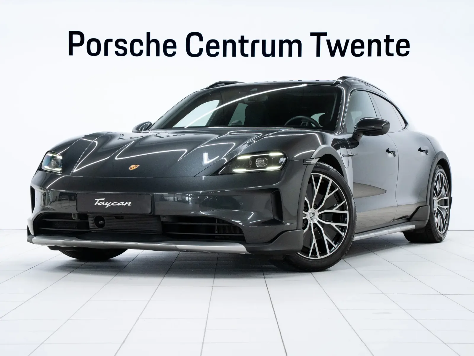 Porsche Taycan (2024) — foto 1