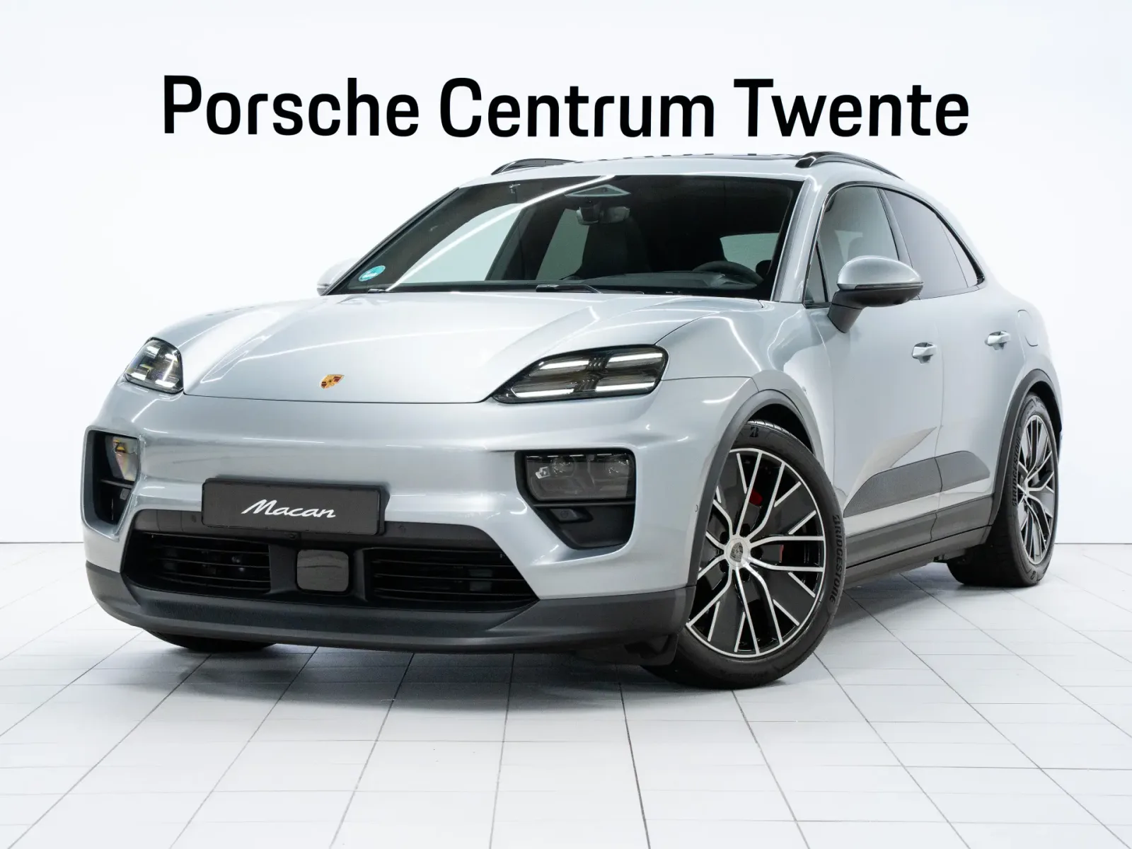 Porsche Macan (2025) — foto 1