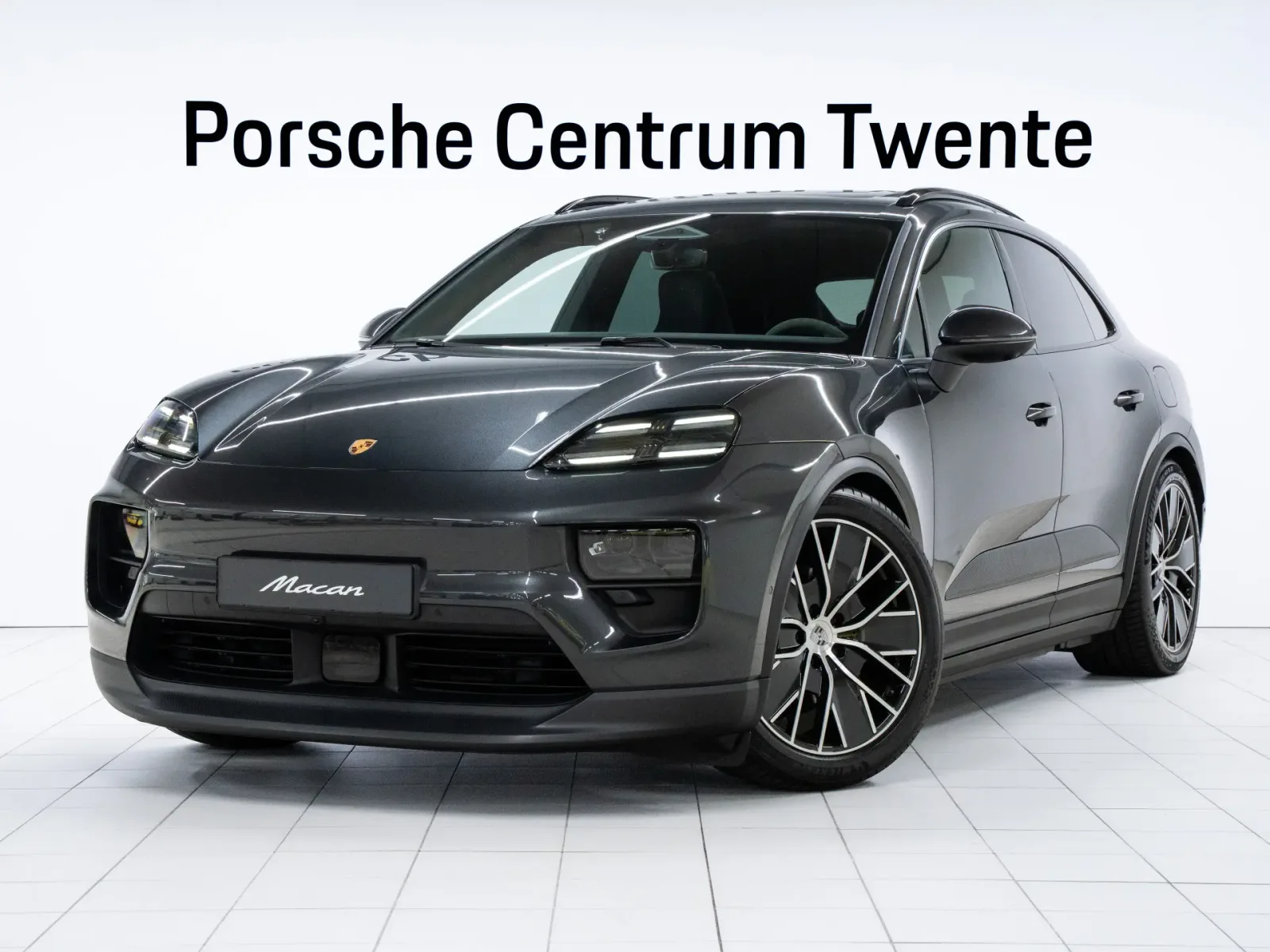 Porsche Macan (2024) — foto 1
