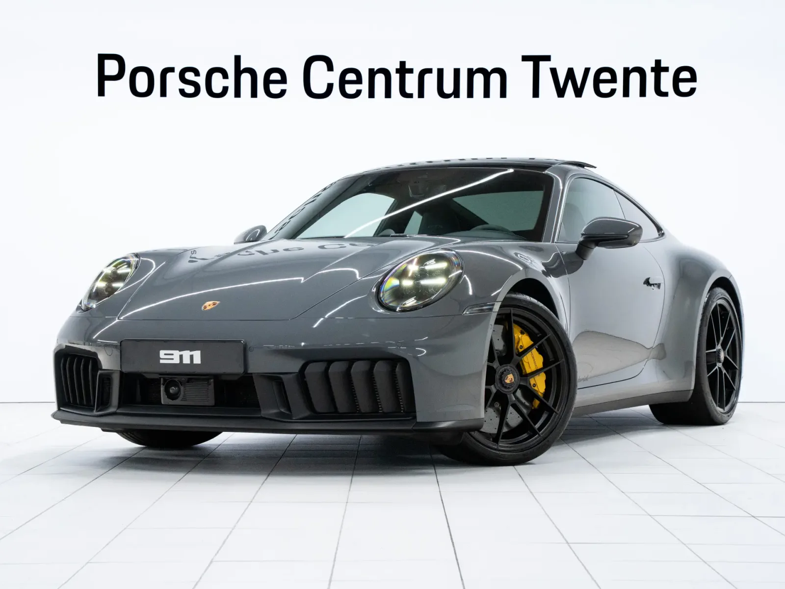 Porsche 911 (2024) — foto 1