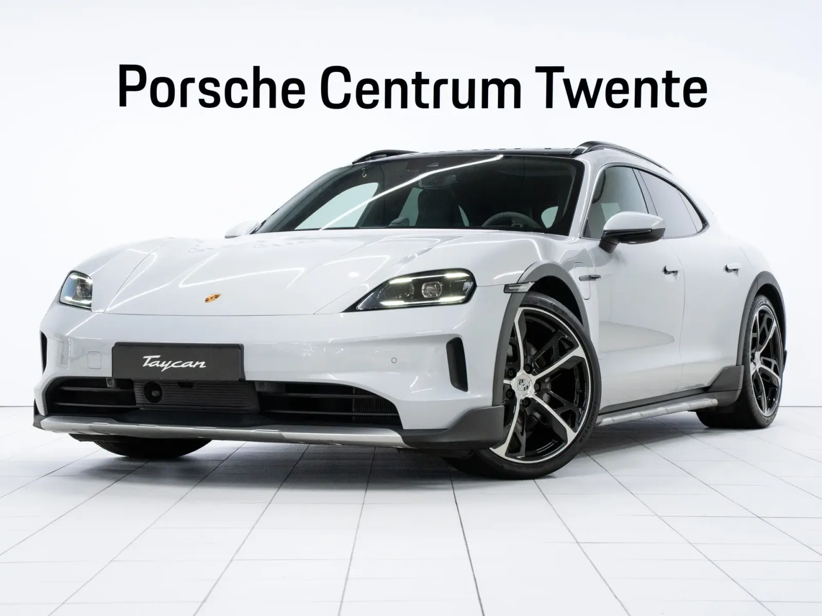 Porsche Taycan (2024) — foto 1