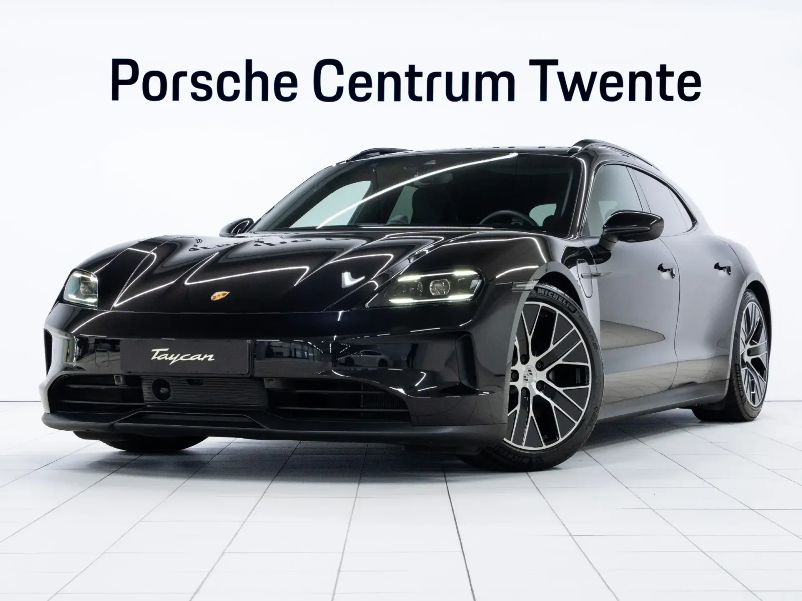 Porsche Taycan (2024) — foto 1