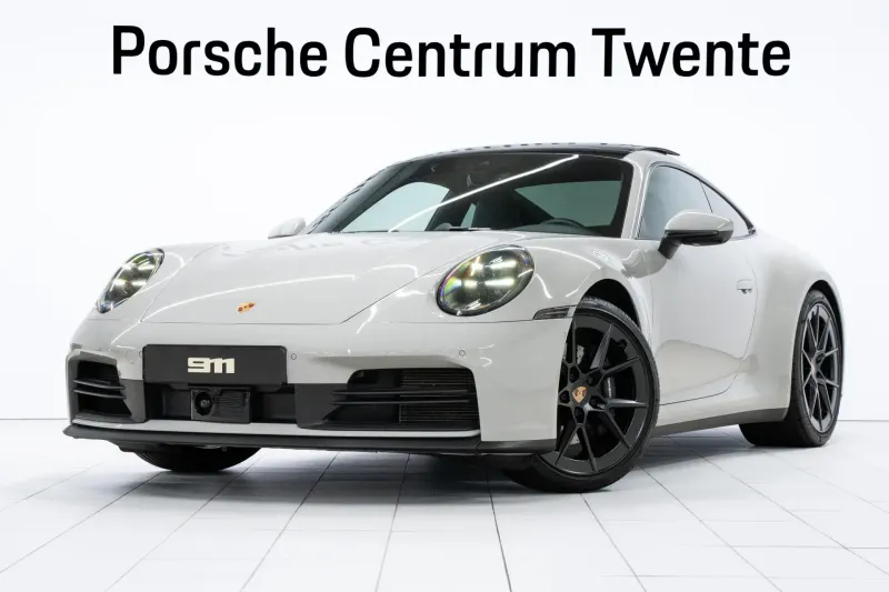Porsche 911 (2025)