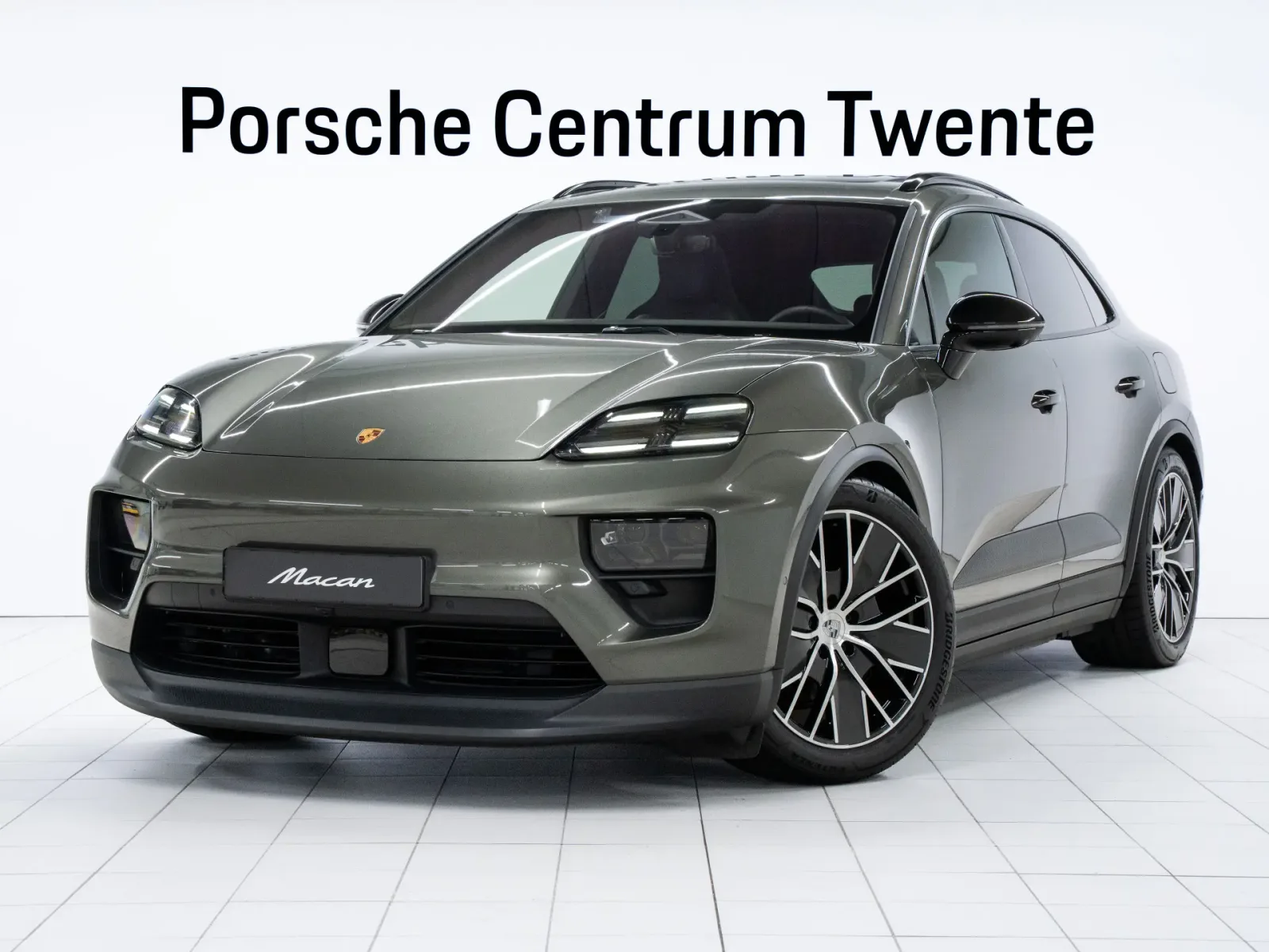 Porsche Macan (2025) — foto 1