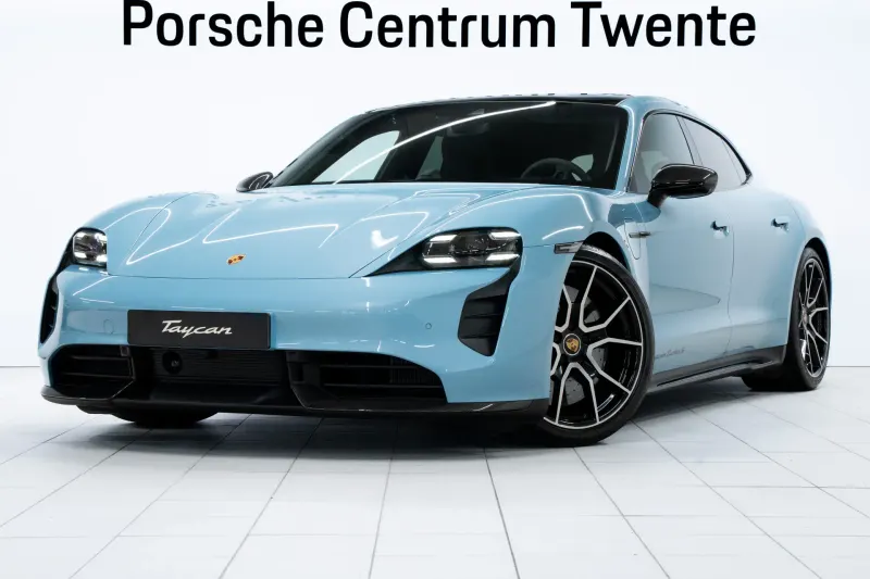 Porsche Taycan (2023)