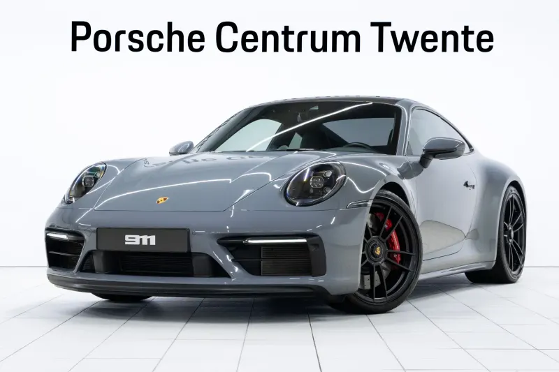 Porsche 911 (2024)