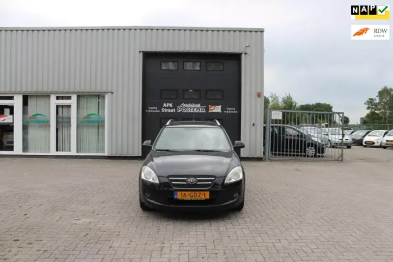 Kia Ceed (2008)