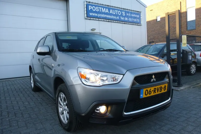 Mitsubishi ASX (2011)