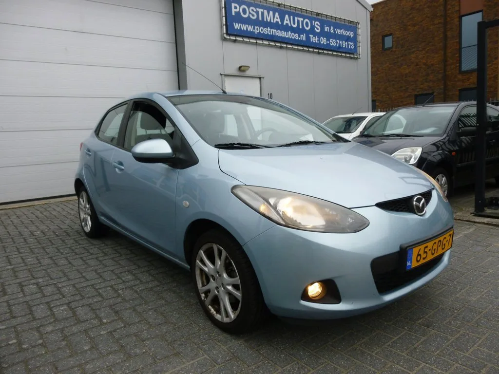 Mazda 2 (2008) — foto 1