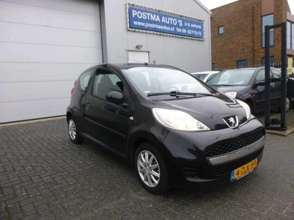 Peugeot 107 (2010) — foto 1